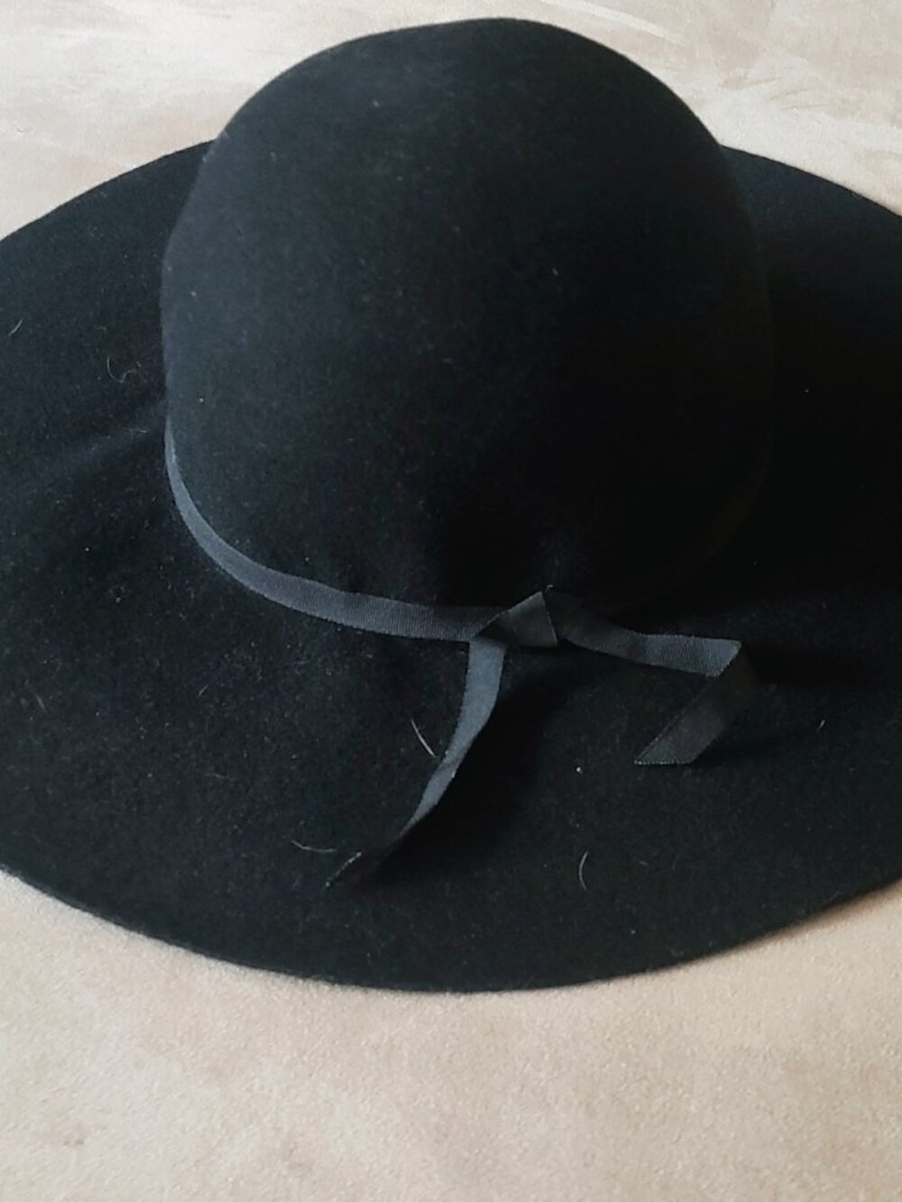 Black felt hat